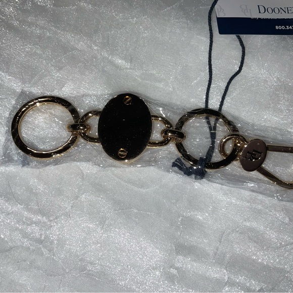 Key Fob, Dooney and Bourke Turnlock Valet NWT - Picture 2 of 5